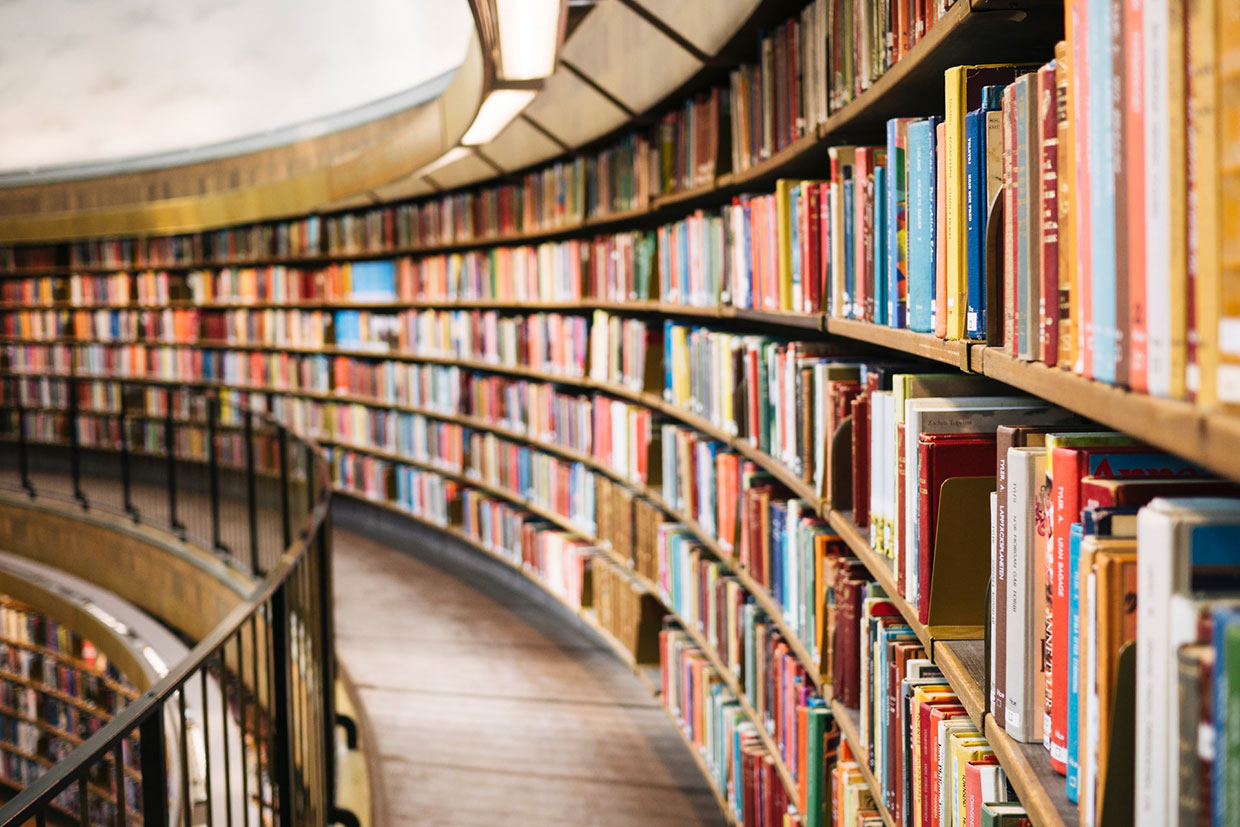 Książki w bibliotece